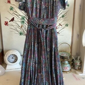 Chic Multicolor Midi Dress